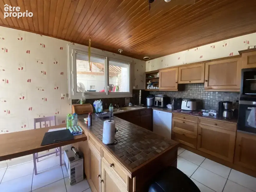Immeuble de 2 logements avec grange sur 1,5 ha - photo 4