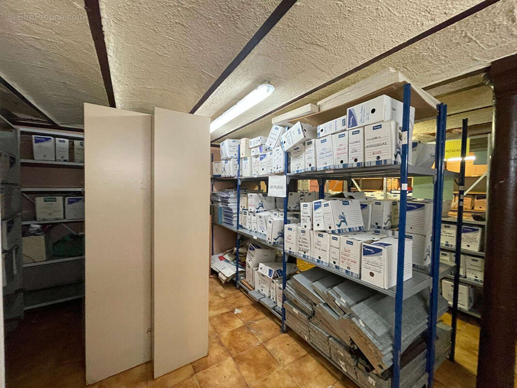 Commerce à COLOMBES