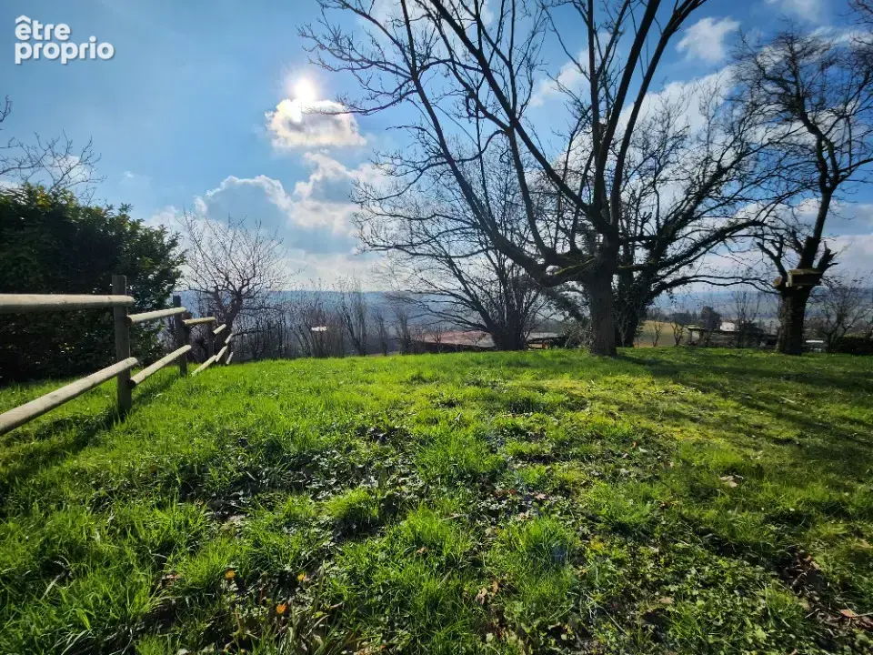 Terrain 500 m² à vendre à Chuzelles (38200) - photo 1