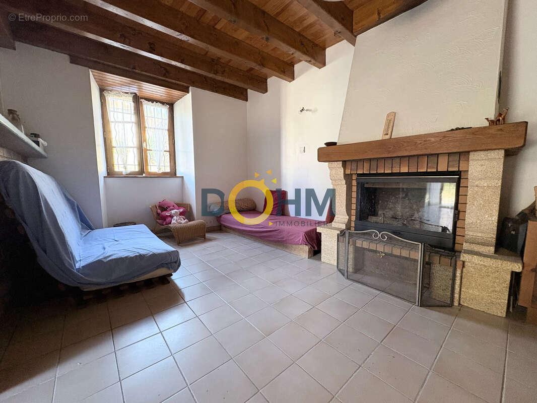 Ensemble immobilier à rénover avec partie habitable et terrain non attenant - photo 10