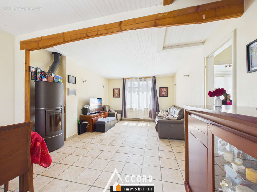 Maison 5 pièces 100 m2 - photo 4