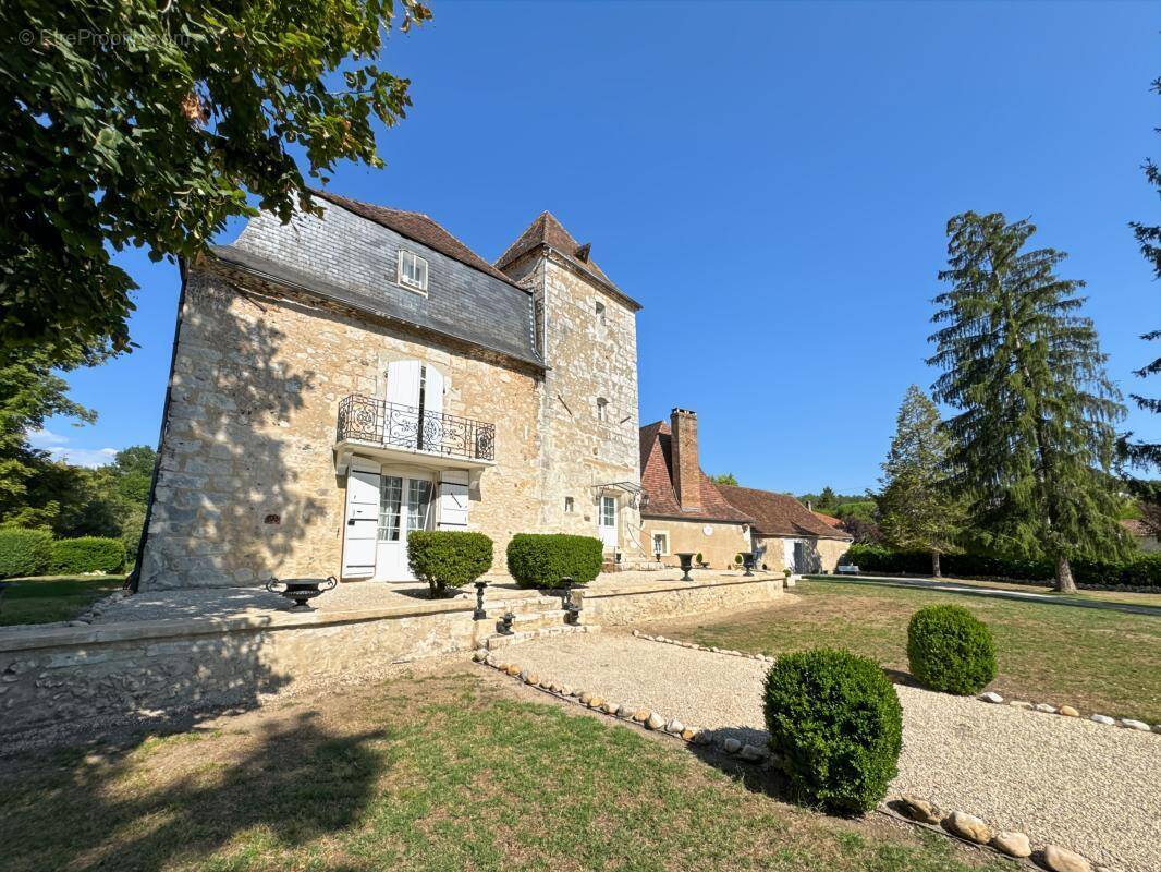 Maison à SAINT-CREPIN-D'AUBEROCHE