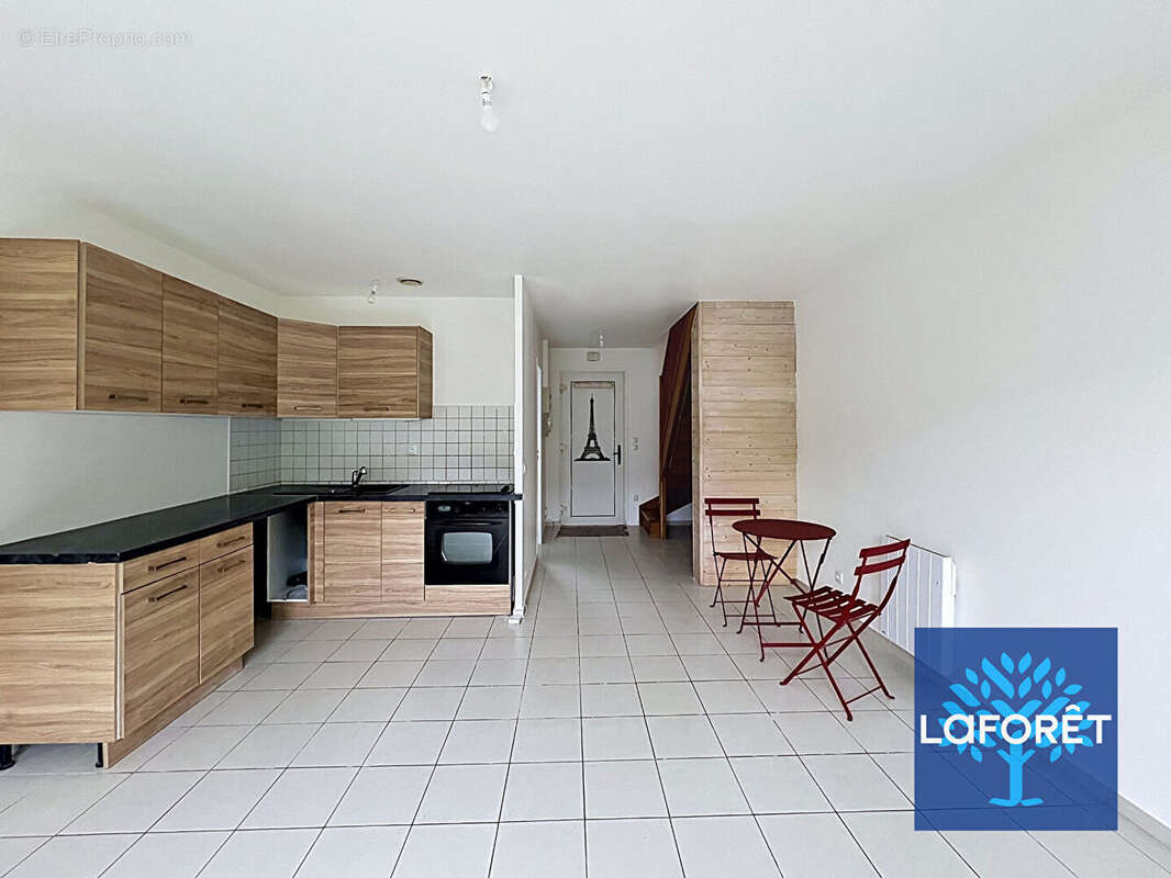 Appartement à BOURAY-SUR-JUINE