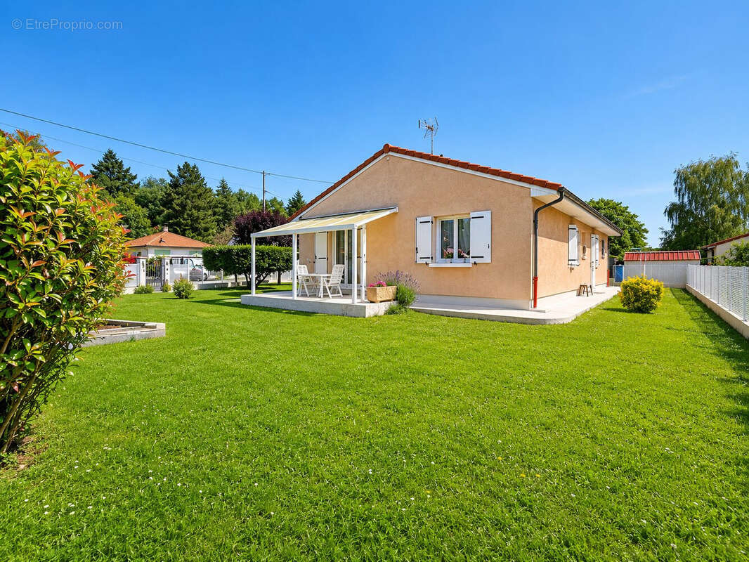 Maison 105 m² à Randan  - photo 2