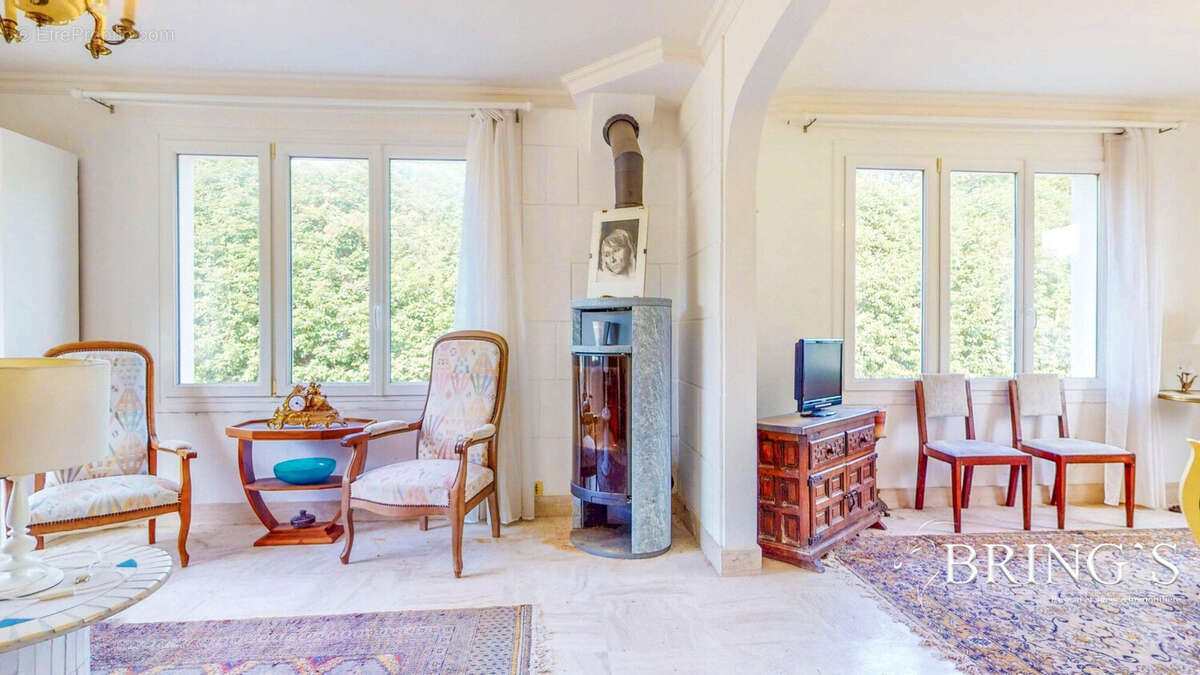 Maison 146 m² à Gouesnach  - photo 4