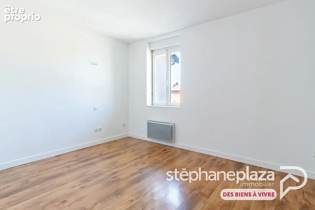 Maison de village avec 220 m² de dépendances  Fort potentiel - photo 10