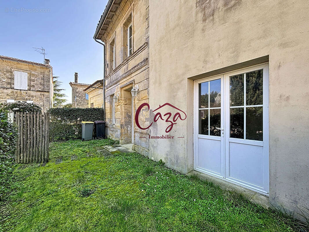 Maison à SAINT-CAPRAIS-DE-BORDEAUX