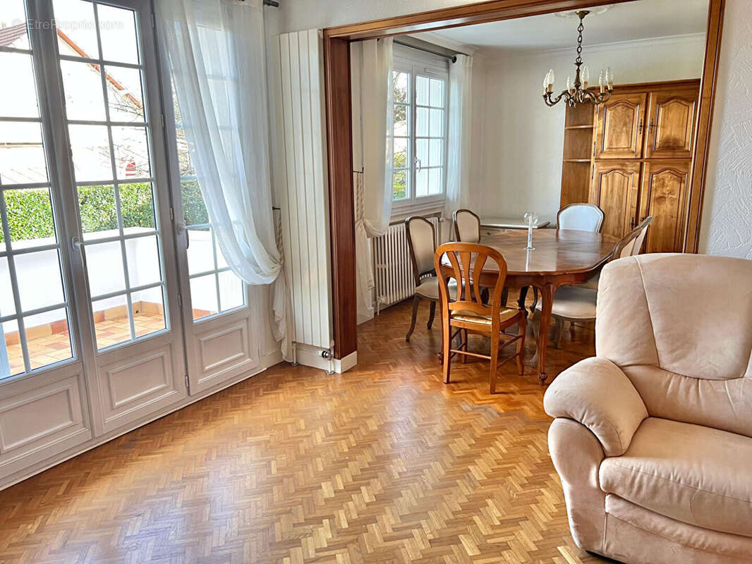 Maison à BOURGOIN-JALLIEU