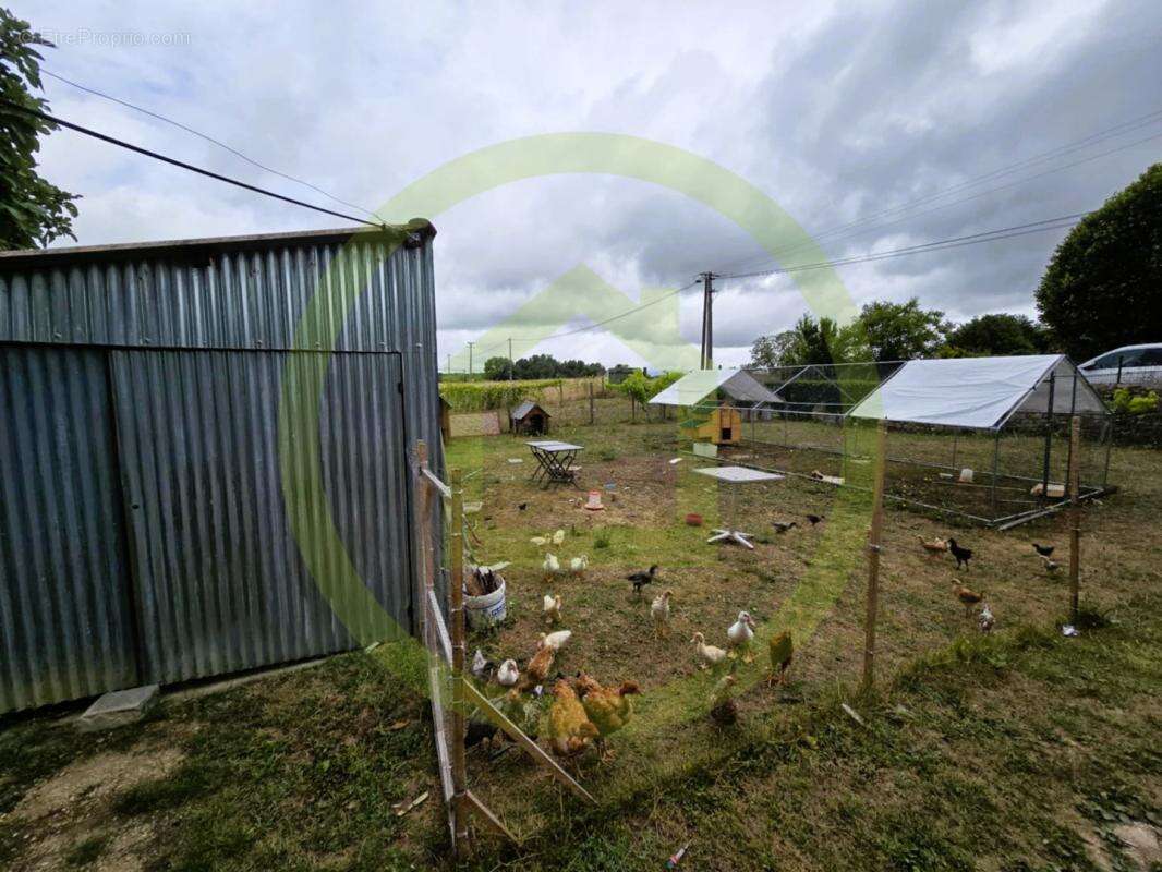 Maison à SAINT-BONNET-SUR-GIRONDE