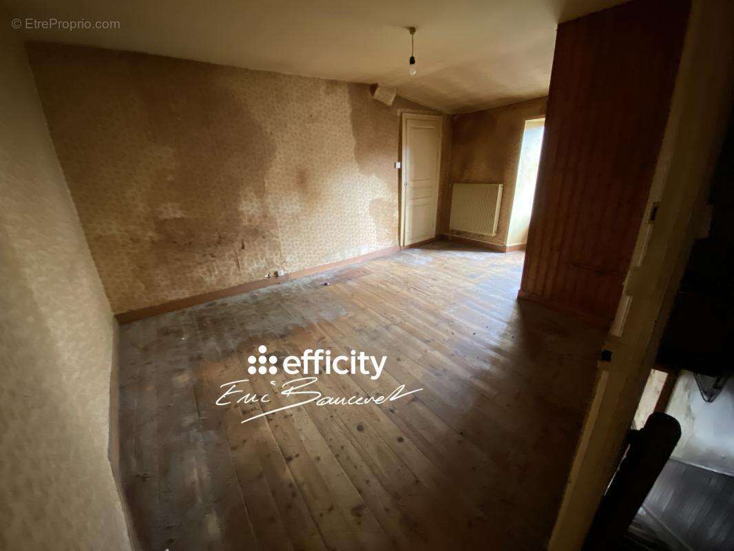 Maison 60 m² à Parthenay  - photo 21