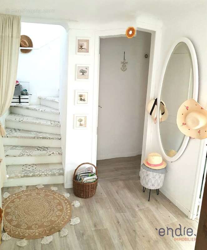 Maison à LORGUES