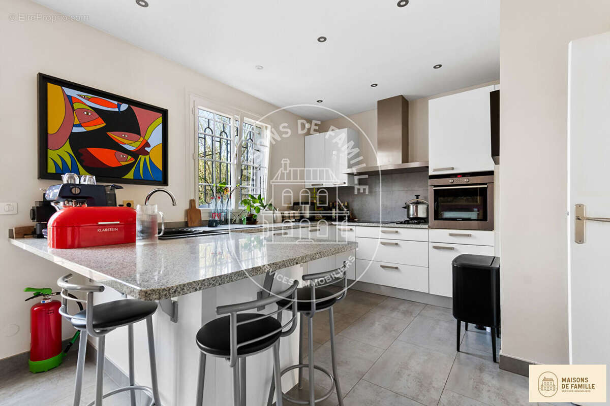 Maison à LA CELLE-SAINT-CLOUD