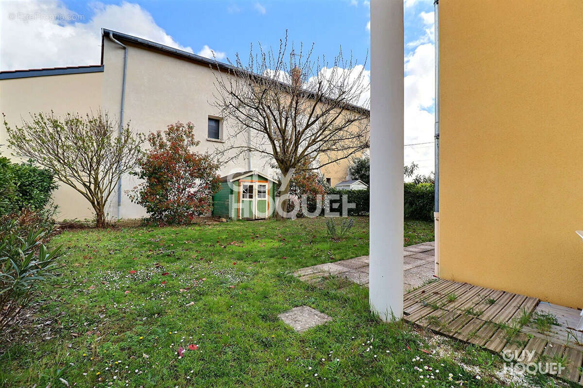 Appartement à CRAPONNE