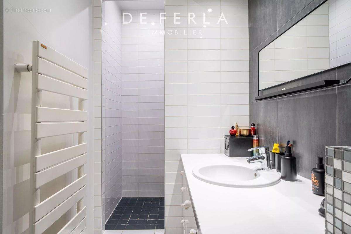 Appartement à PARIS-5E