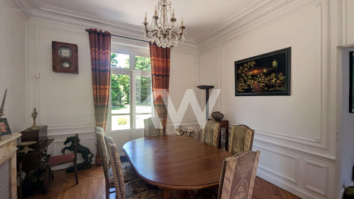 Maison 257 m² à Deuil-La-Barre  - photo 8