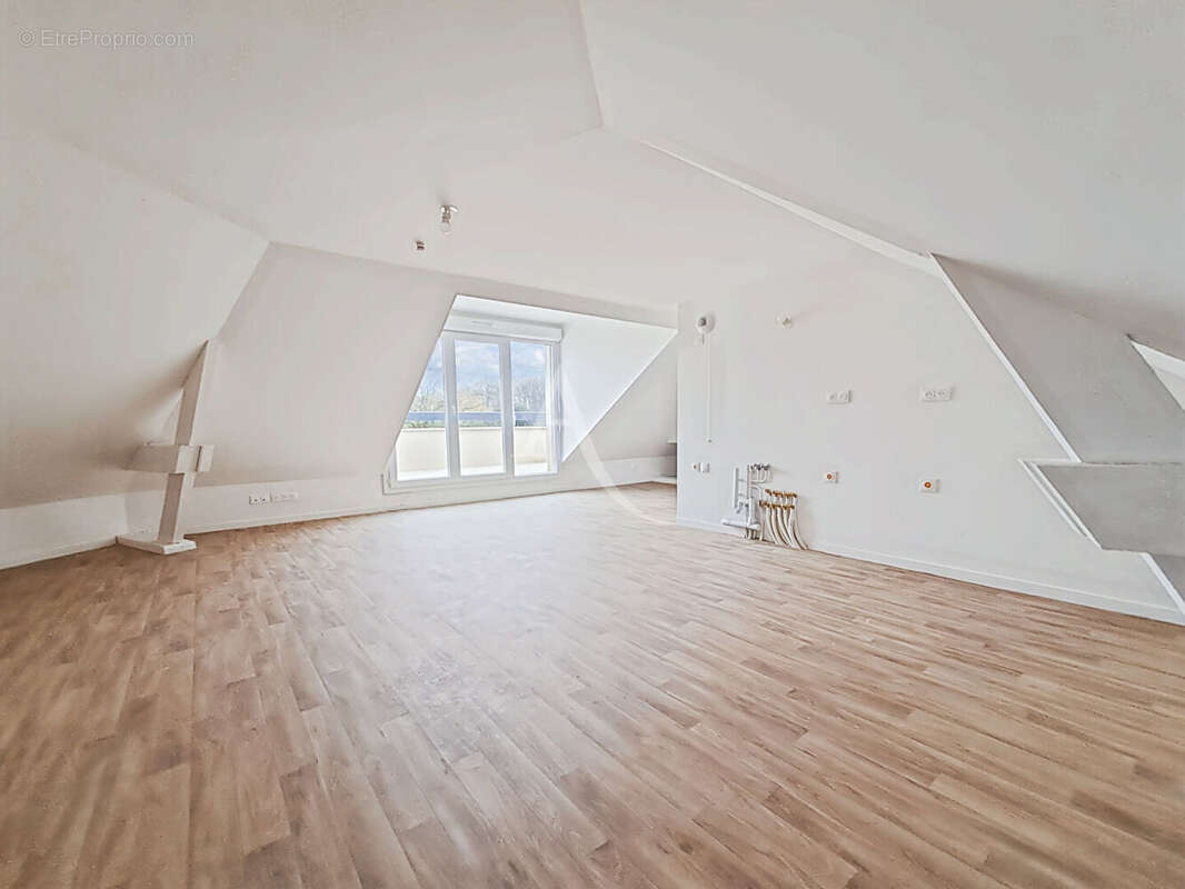 Appartement à SAINT-GERMAIN-LES-ARPAJON