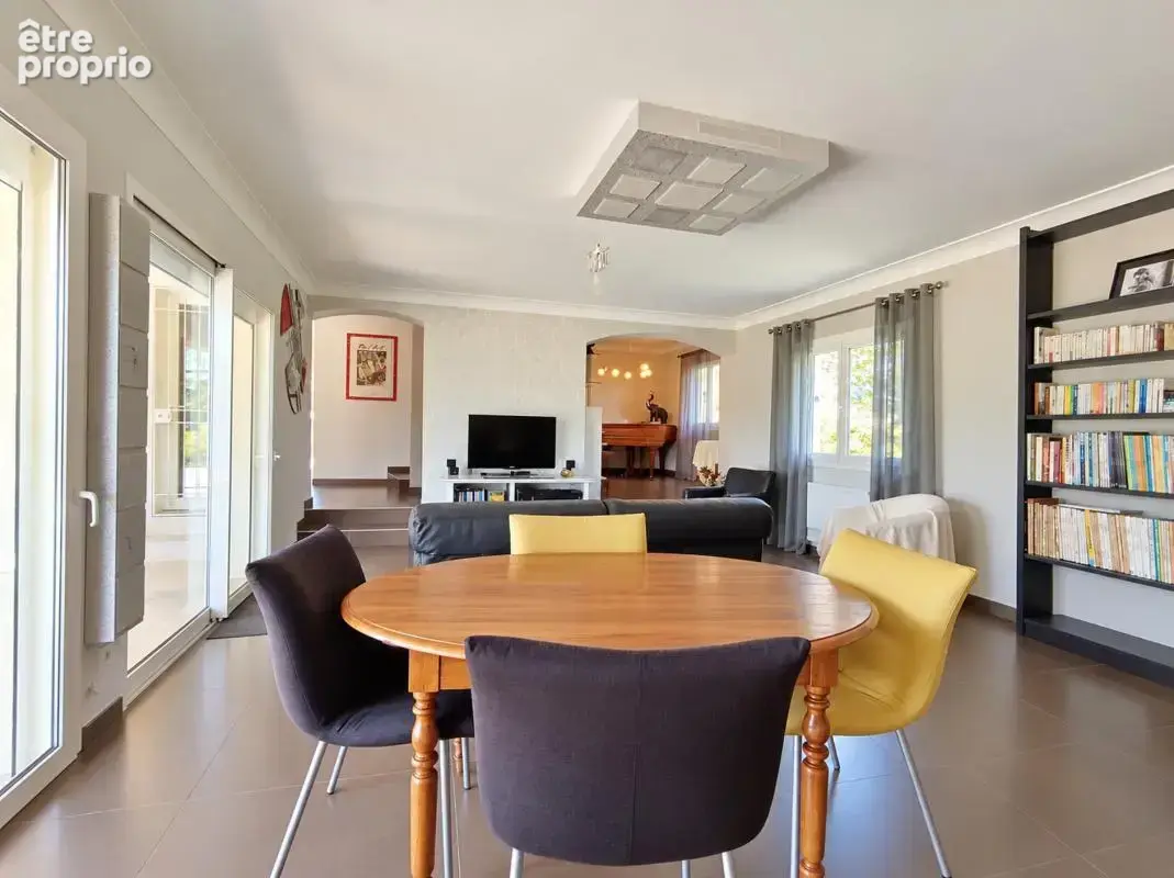 Maison 5 pièces 210 m² à vendre à Generac (30510) - photo 6
