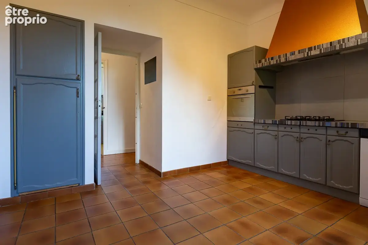 Maison de 2 logements : 1T3 et 1T6 avec piscine et garage sur 1675 m2 de terrain, 26100 ROMANS SUR ISERE - photo 10