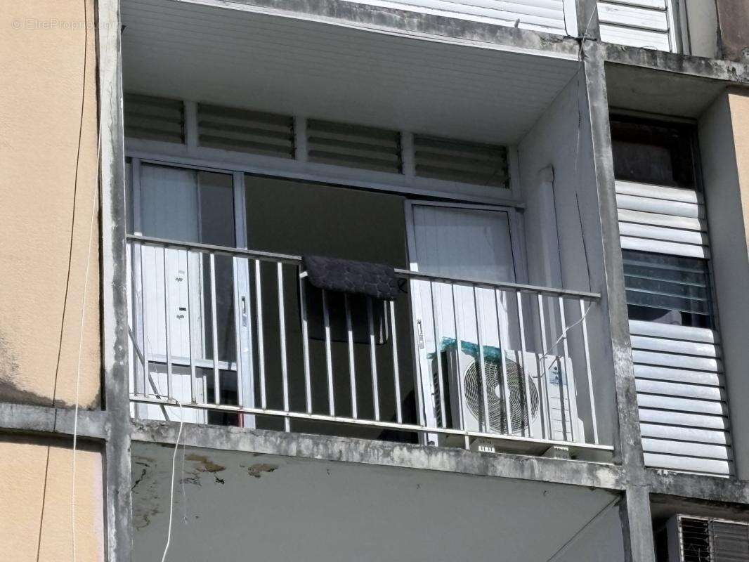 Appartement à LES ABYMES