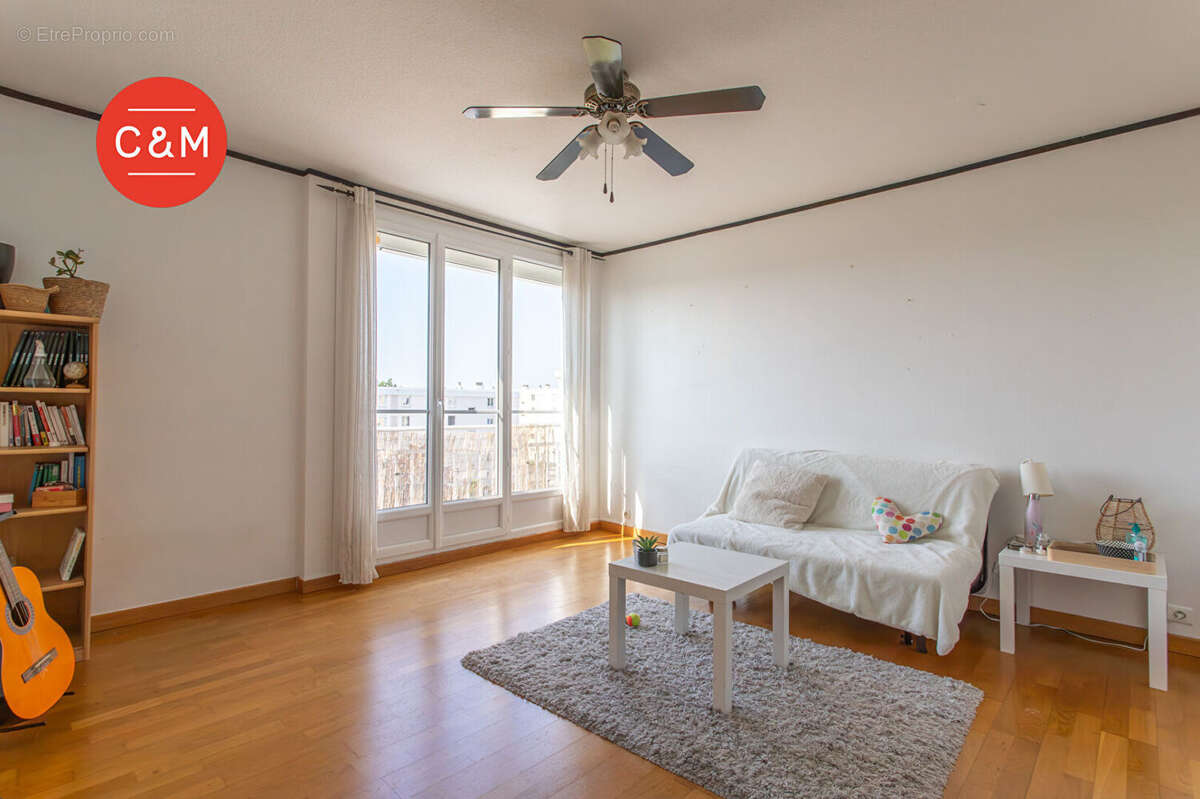 Appartement à REZE