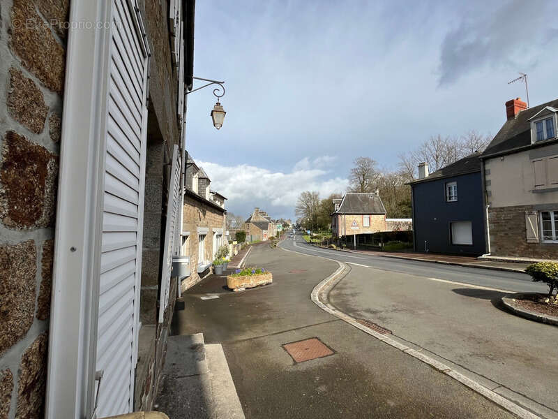 Maison à SAINT-SEVER-CALVADOS