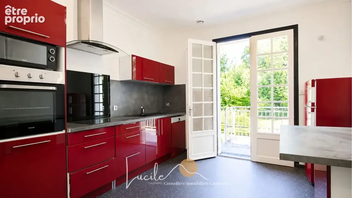 Propriété de caractère – Emplacement exceptionnel, beaux volumes et potentiel unique - photo 3