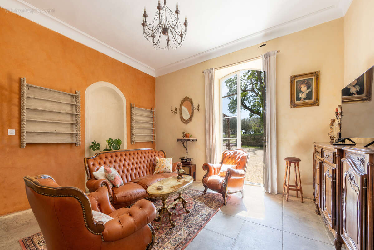 Maison à VENEJAN