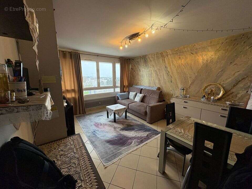 Appartement à HEROUVILLE-SAINT-CLAIR