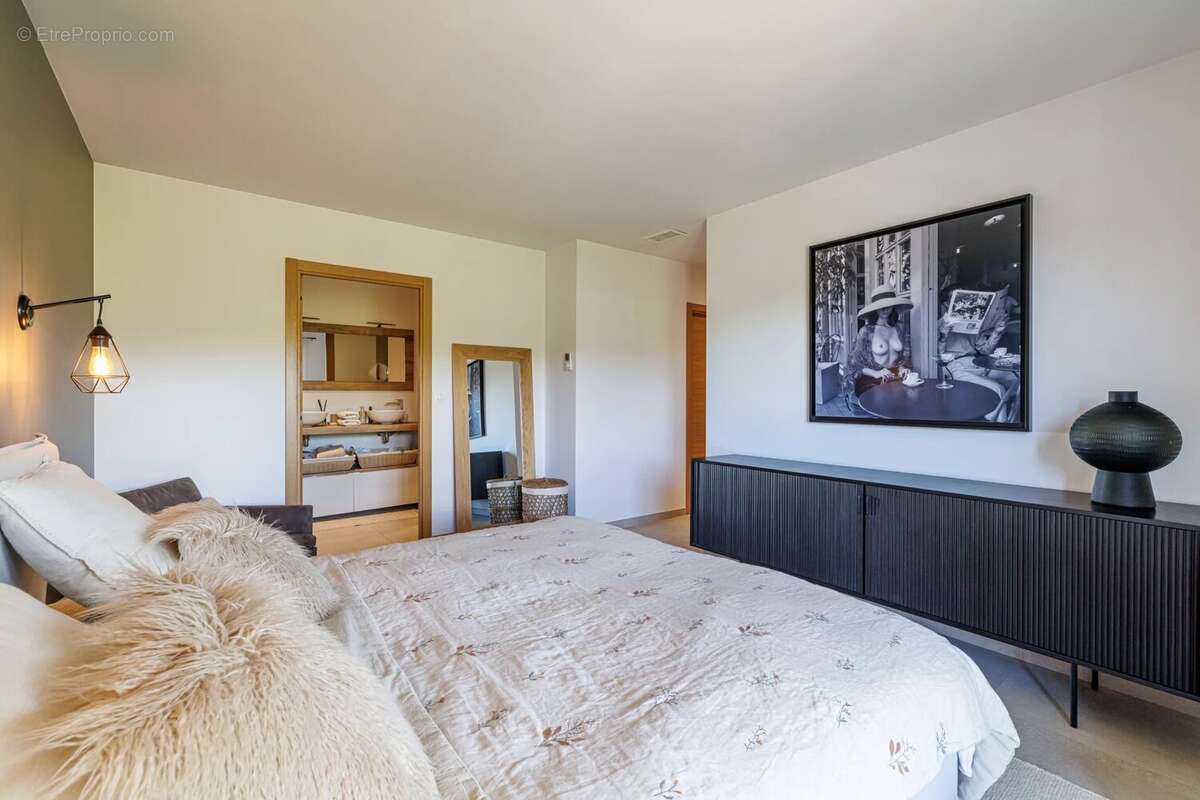 Maison à THEOULE-SUR-MER