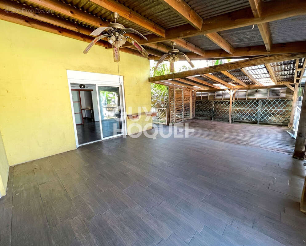 Maison Sainte Marie - BEAUSEJOUR 5 pièce(s) 132 m2 + 48 m² de varangue - photo 5