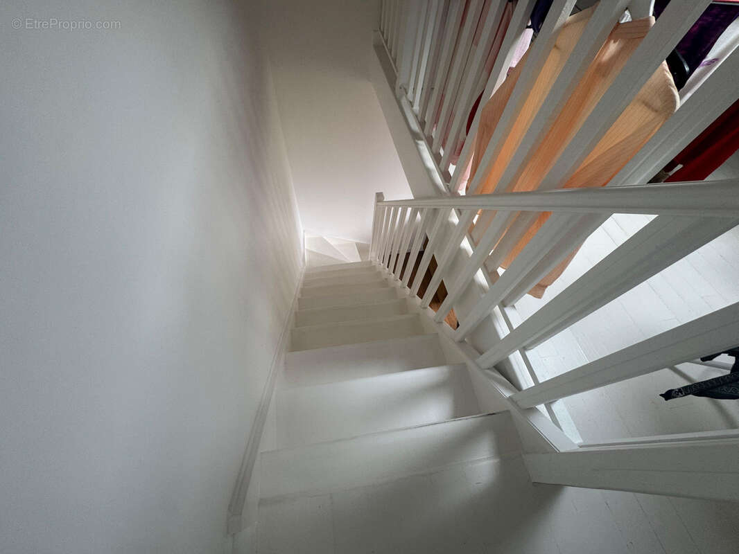 Appartement à CHARENTON-LE-PONT