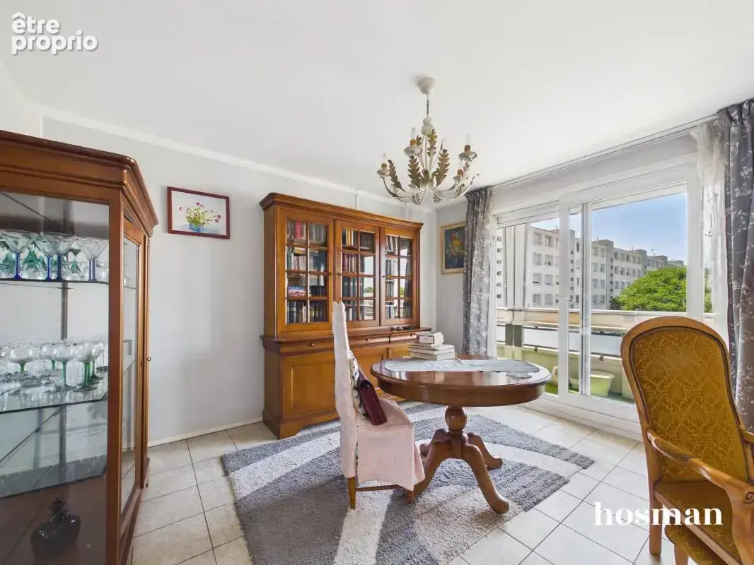 Lumineux appartement T3 de 71,64 m² - balcon - belle vue dégagée - Rue Hippolyte Kahn, Villeurbanne - photo 6