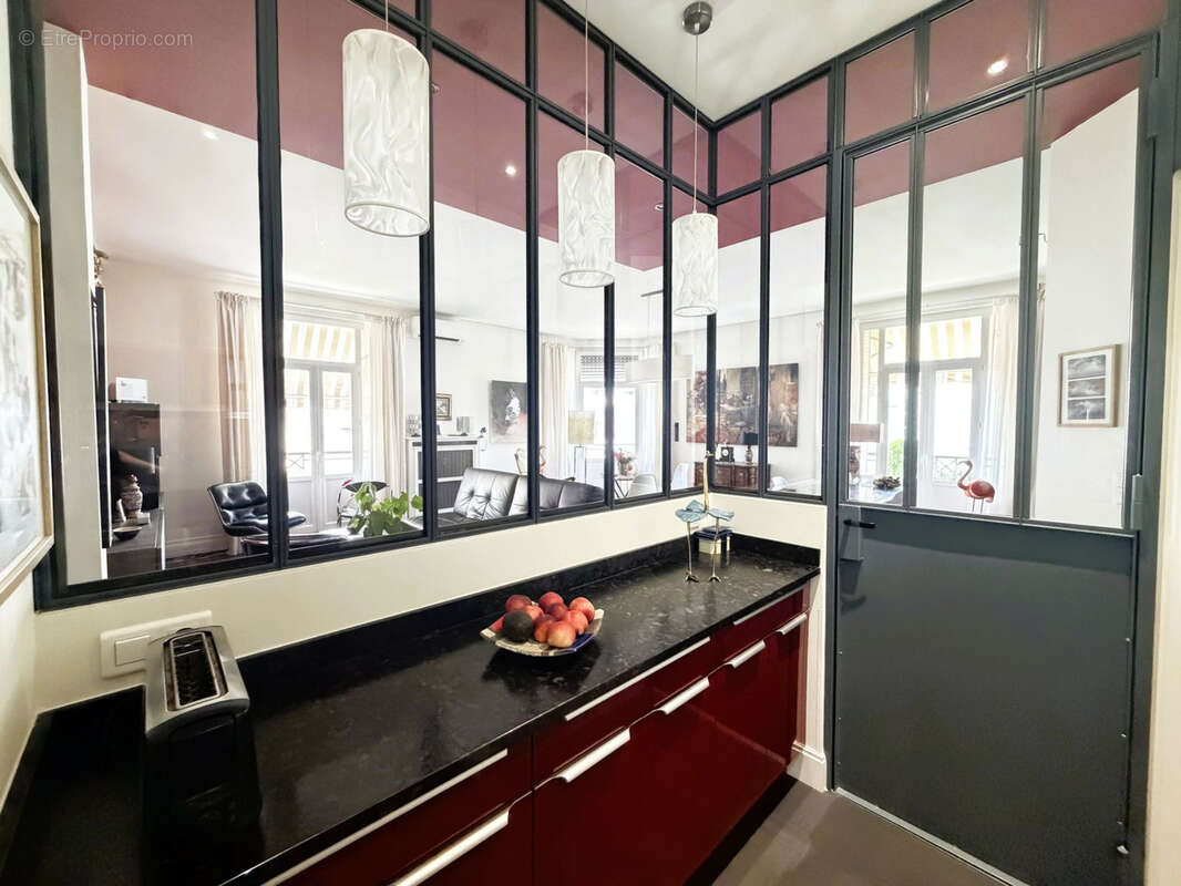Exclusivite appartement de caractere coeur de ville - photo 2