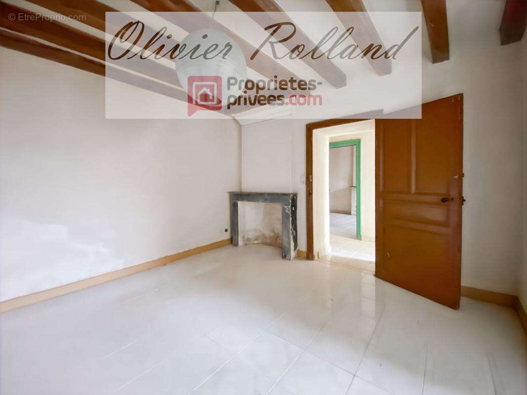 Maison à BEAULIEU-SUR-LAYON