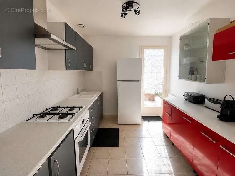 Plain-pied 90 m² aux portes de Castelnau-de-Médoc – 3 chambres, garage 36 m² et terrain 1 220 m² - photo 4