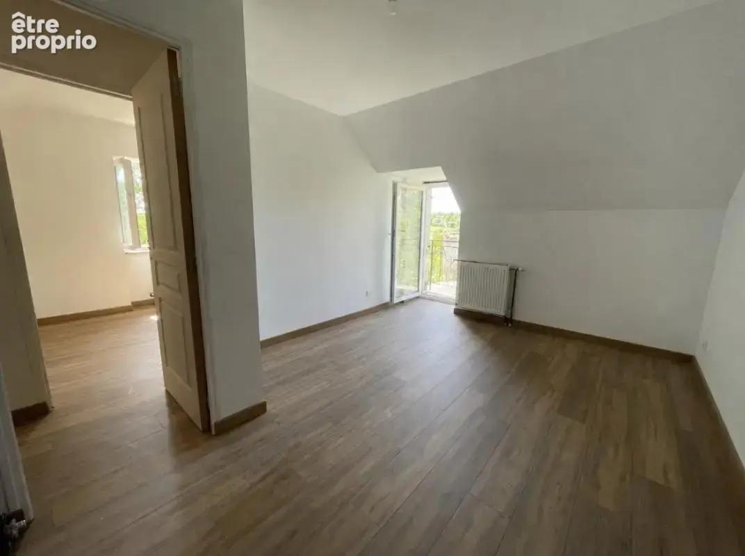 Maison de caractère rénovée avec vue sur le château de Chitr - photo 7