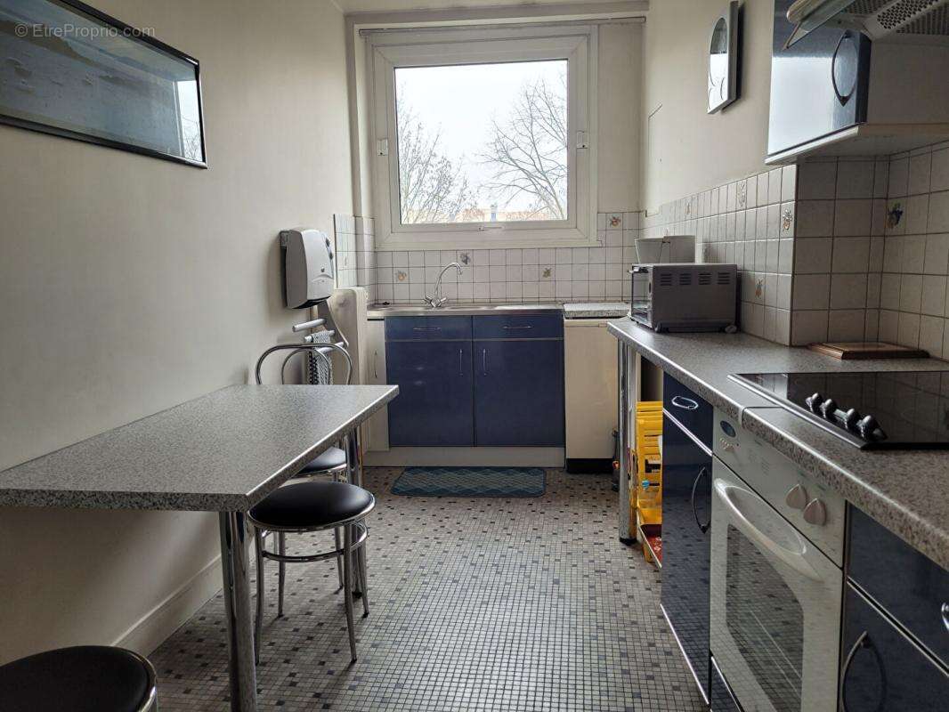 Appartement à PARIS-12E