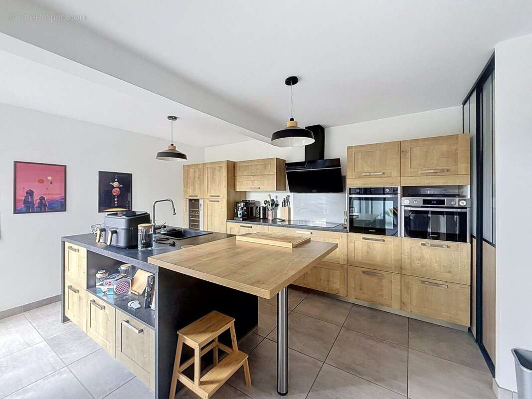 Maison à MONTLOUIS-SUR-LOIRE
