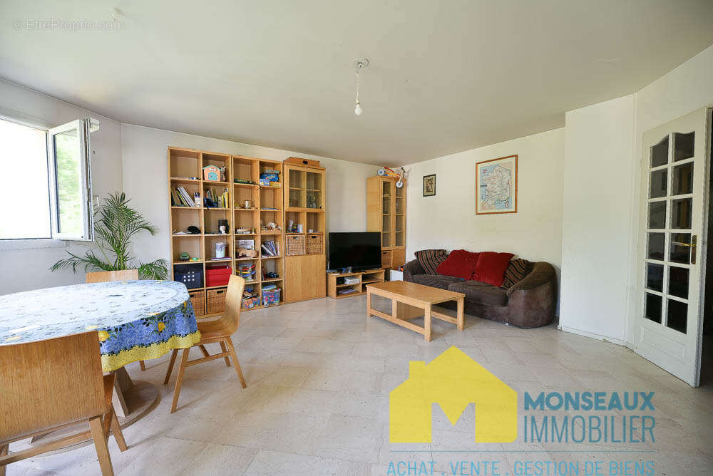 Appartement à EPINAY-SUR-ORGE