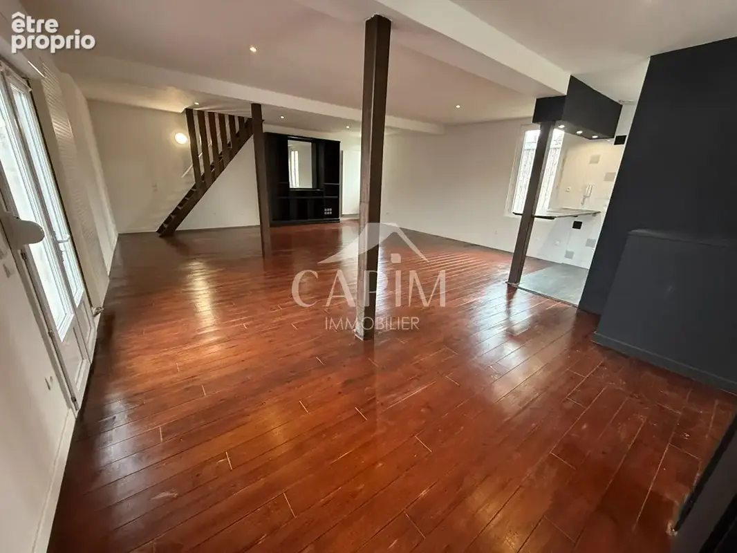 Maison Fougeres 5 pièces142.68 m2 - 4 garages - Sous-sol - photo 2