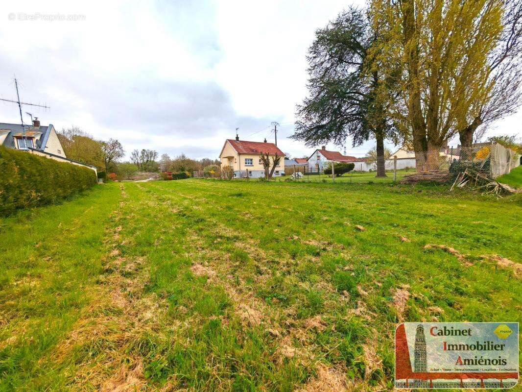 Terrain à CONDE-FOLIE