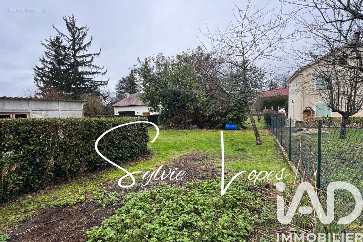 Photo 2 - Terrain à CONDE-SAINTE-LIBIAIRE