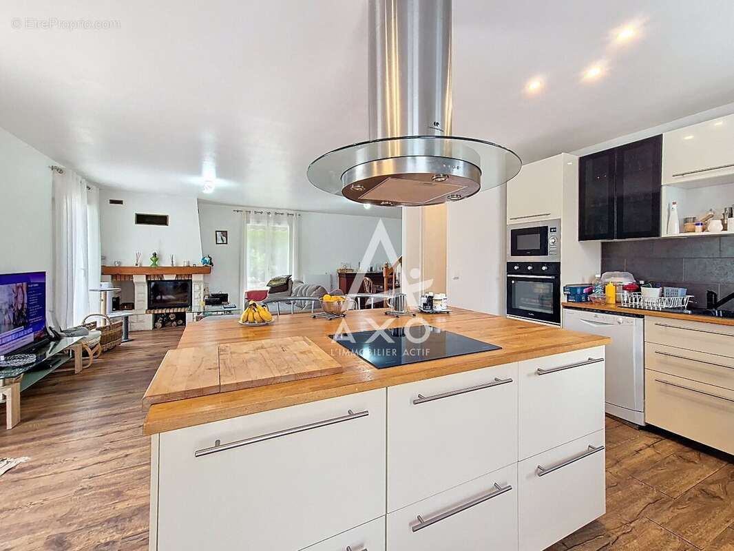 Maison à BAILLEUL-SUR-THERAIN