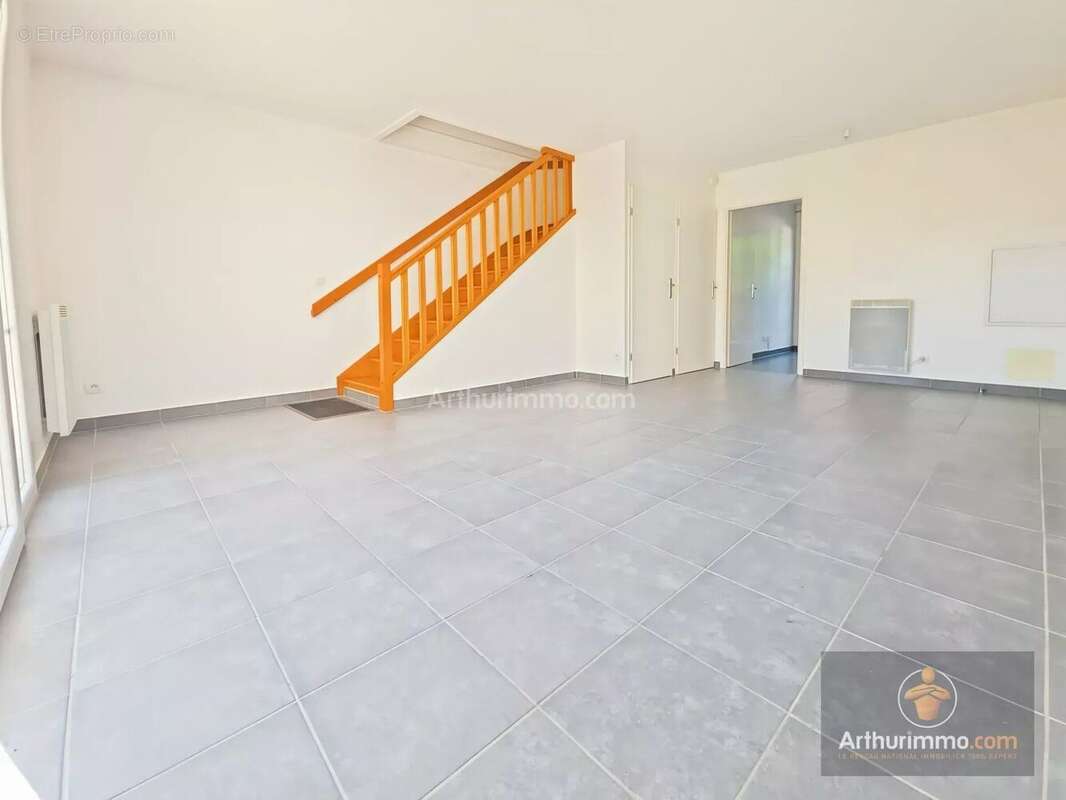 Appartement à LISSES