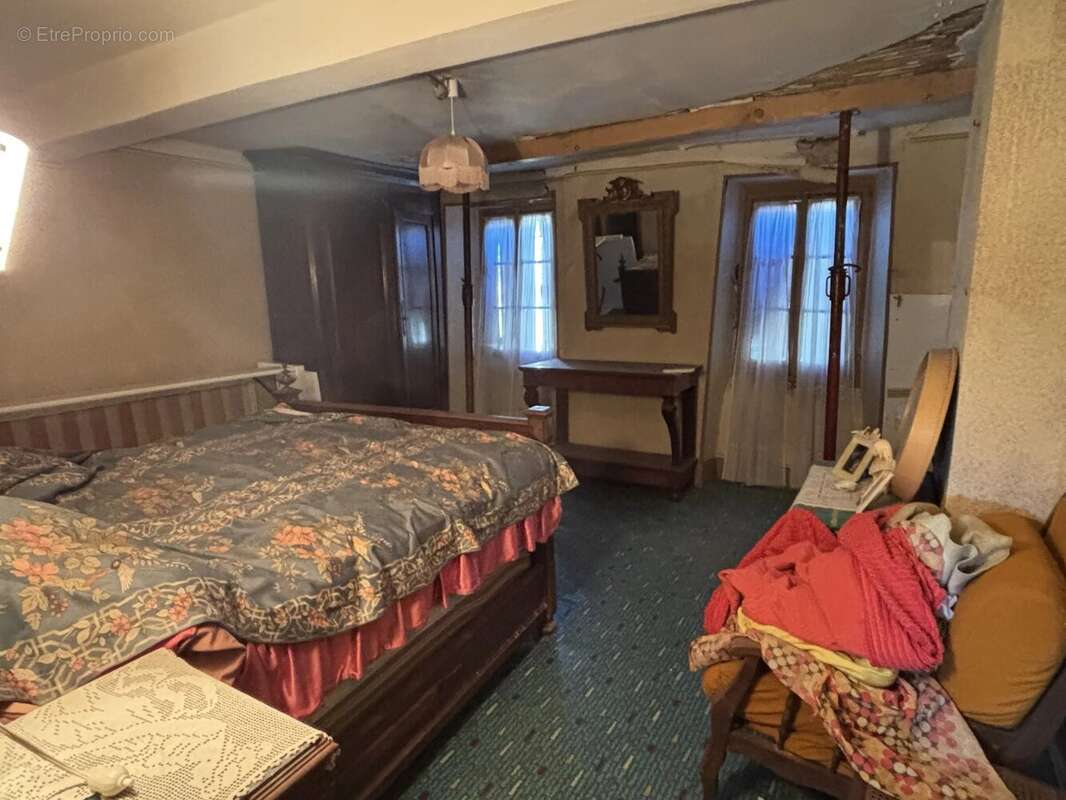 Maison à LES BORDES-SUR-ARIZE