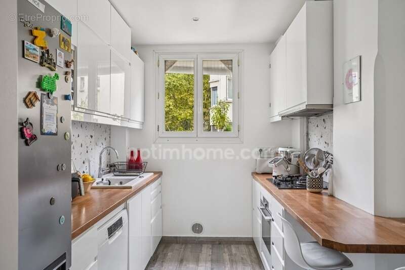 Appartement à PARIS-14E