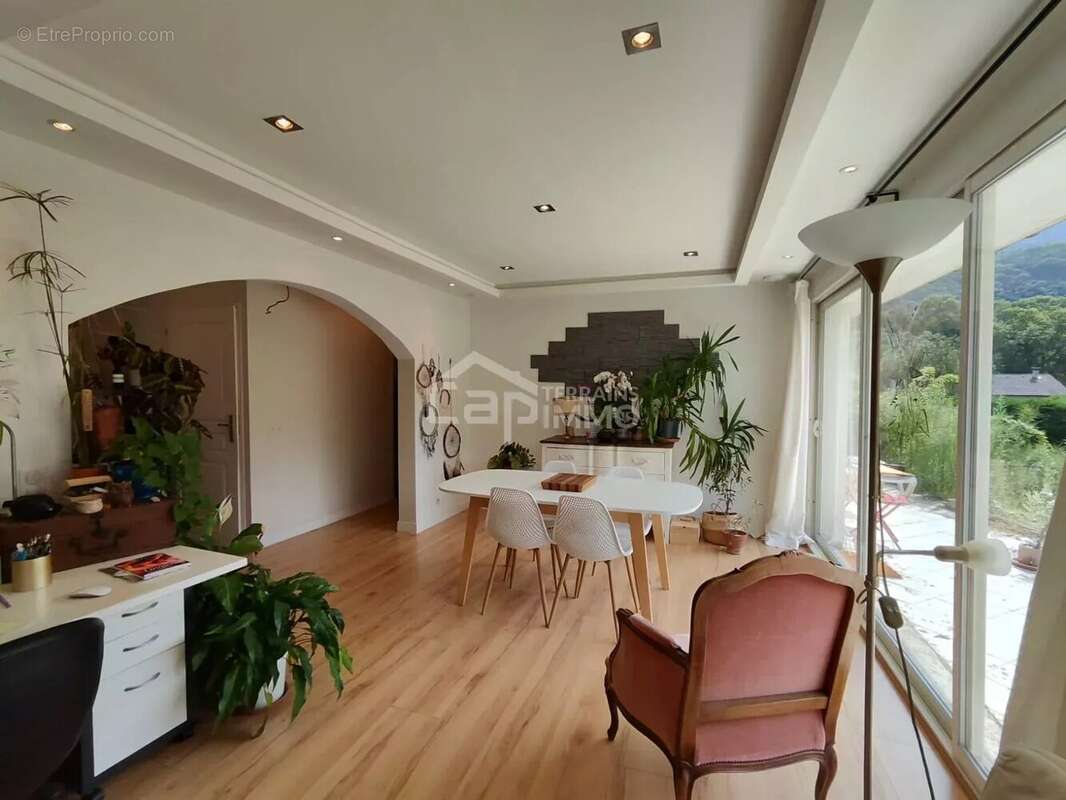Maison à LYAUD