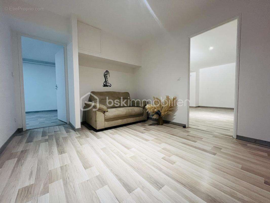 Maison à FERRIERES-HAUT-CLOCHER