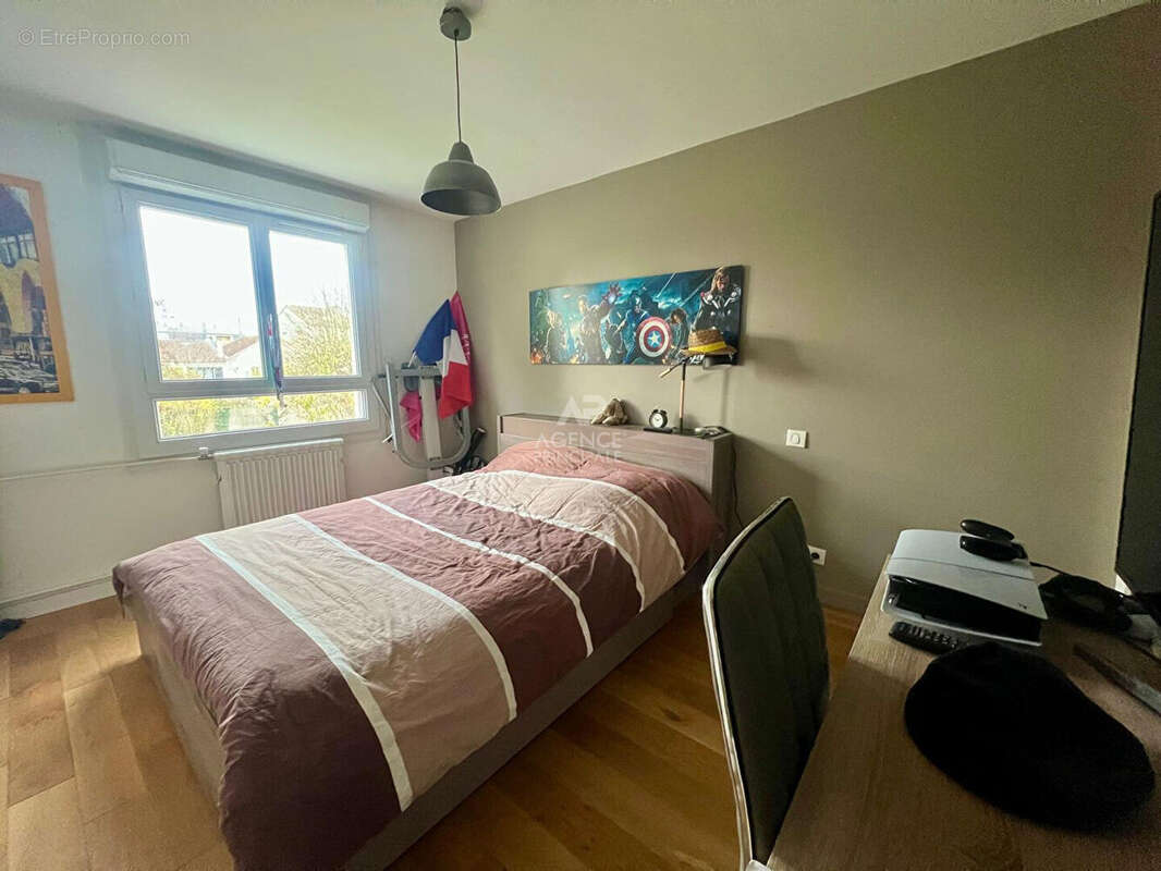 Appartement à HOUILLES