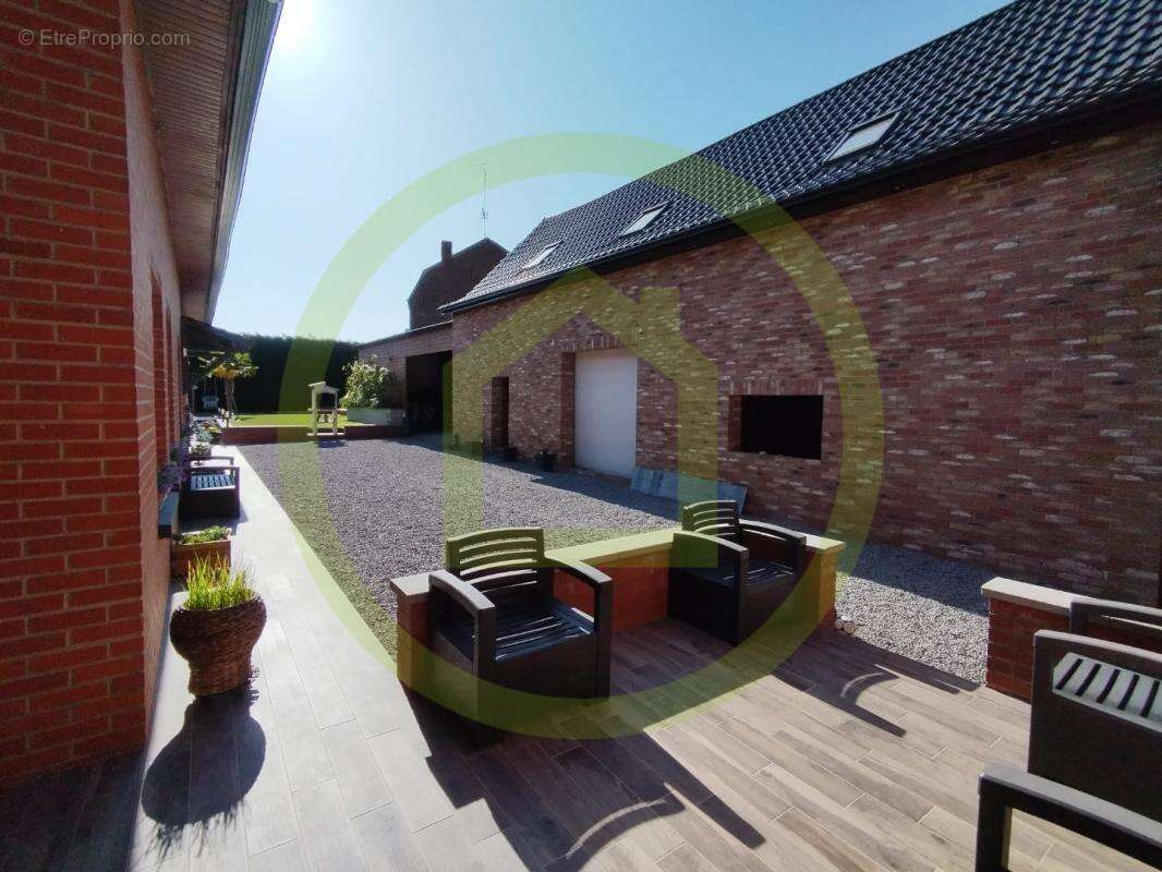 Maison à VERCHAIN-MAUGRE